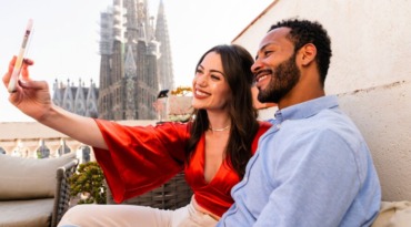 How to Write a Dating Profile That Doesn’t Suck